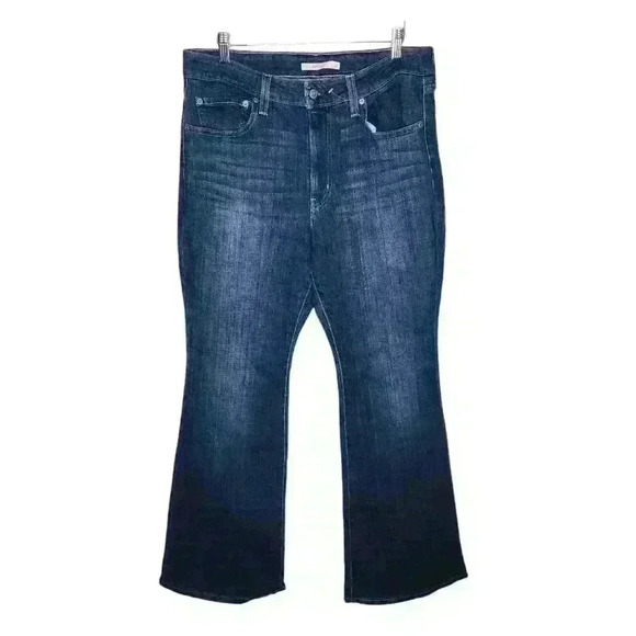 Levi's Women's 726 High Rise Standard Fit Flare Leg Full Jeans Dark Wash - Picture 1 of 8